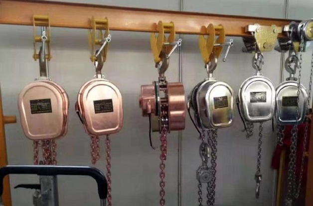 Stainless steel chain electric hoist 
